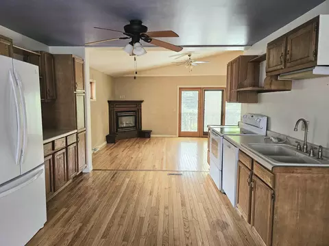 Kitchen - 206 E Sessions St, Waupaca, WI 54981 photo 1 of 2