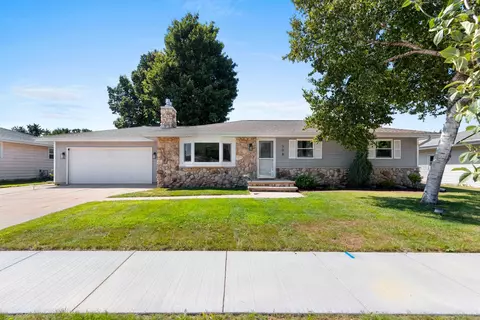 308 Welhouse Dr, Kimberly, WI 54136