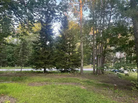 3083 Sandalwood Rd, Abrams, WI 54101