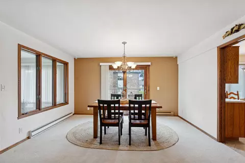 Dining - 2213 Sunrise Dr, Appleton, WI 54914 photo 1 of 2