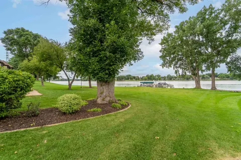 Exterior - 2213 Sunrise Dr, Appleton, WI 54914 photo 7 of 18