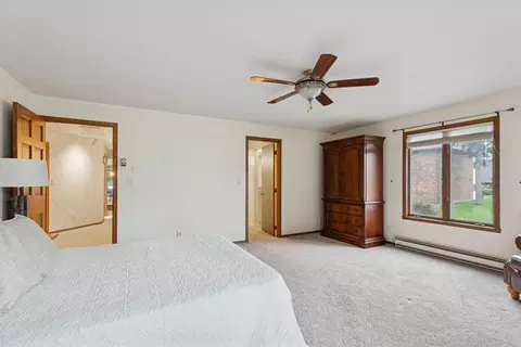 Bedroom - 2213 Sunrise Dr, Appleton, WI 54914 photo 2 of 6