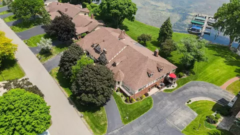 View/Area - 2213 Sunrise Dr, Appleton, WI 54914 photo 5 of 9