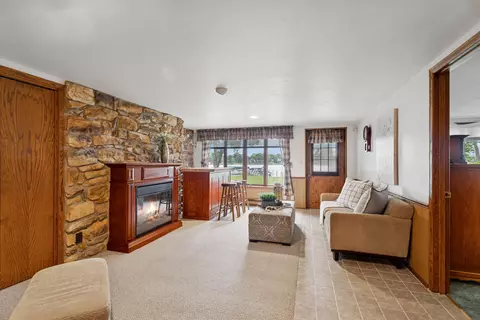 Other - 2213 Sunrise Dr, Appleton, WI 54914 photo 2 of 9