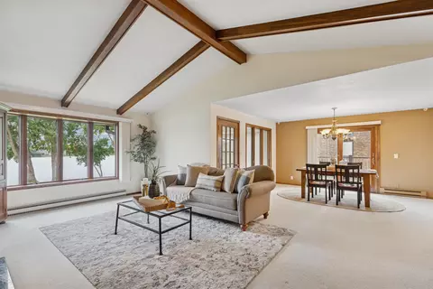 Living - 2213 Sunrise Dr, Appleton, WI 54914 photo 2 of 4
