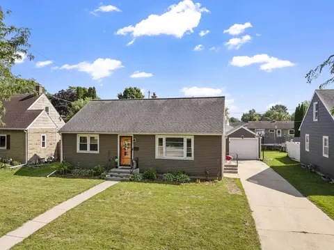 522 4th St, Fond Du Lac, WI 54935