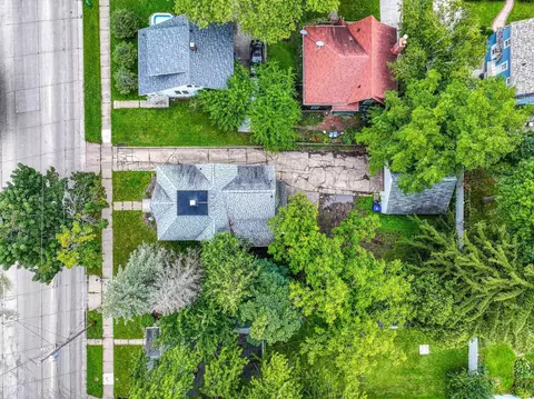 View/Area - 1626 N Oneida St, Appleton, WI 54911 photo 2 of 7