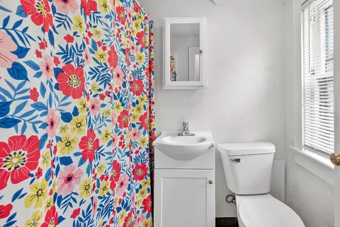 Bath - 1626 N Oneida St, Appleton, WI 54911 photo 2 of 2