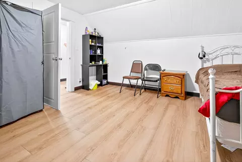 Bedroom - 1626 N Oneida St, Appleton, WI 54911 photo 10 of 10