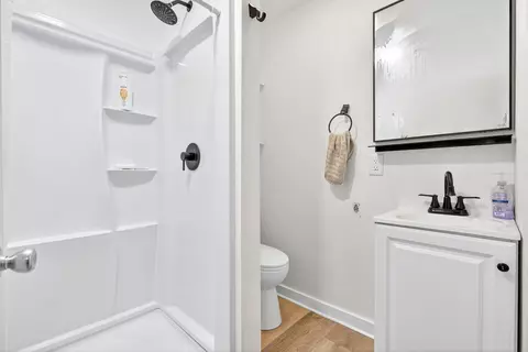 Bath - 1626 N Oneida St, Appleton, WI 54911 photo 1 of 2