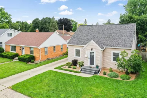829 Marshall Ave, Green Bay, WI 54303