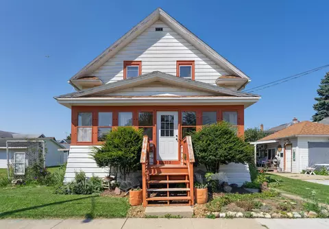 1313 Iowa St, Oshkosh, WI 54902