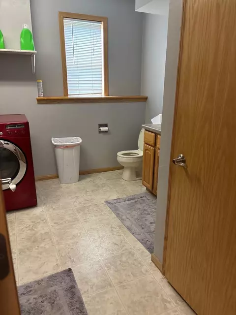 2930 Glenpark Dr, Appleton, WI 54914 photo 9