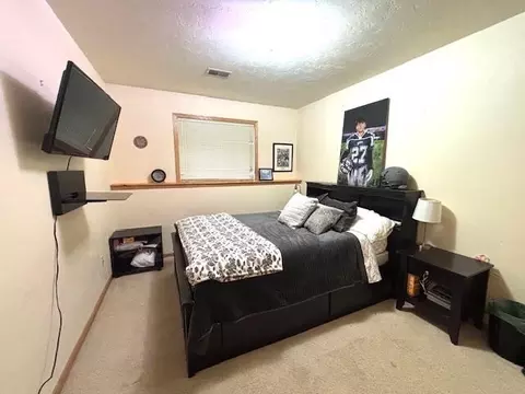 2930 Glenpark Dr, Appleton, WI 54914 photo 8