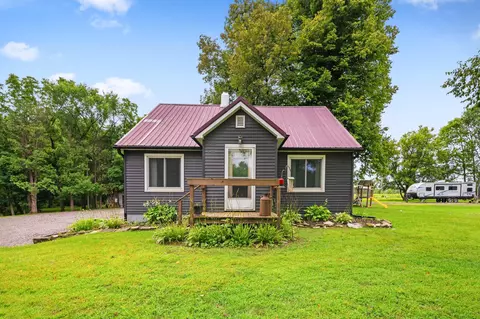 4599 Geano Beach Rd, Little Suamico, WI 54141