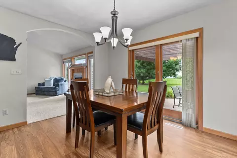 Dining - 993 S Crocus Ln, Appleton, WI 54914 photo 3 of 3