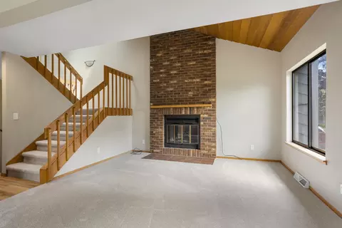 827 E Windfield Pl, Appleton, WI 54911 photo 4