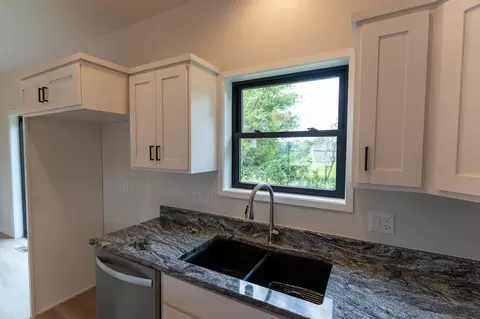 1335 Bens Way, Kaukauna, WI 54130 photo 38