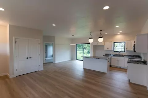 1335 Bens Way, Kaukauna, WI 54130 photo 36