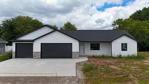 1335 Bens Way, Kaukauna, WI 54130