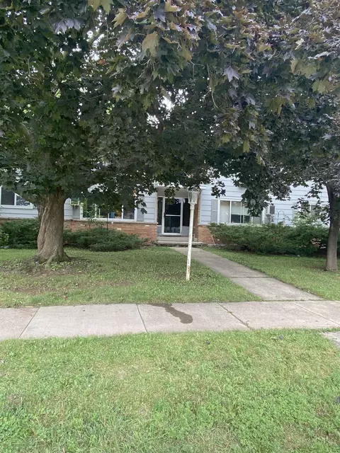 1125 Moreland St, Oshkosh, WI 54902