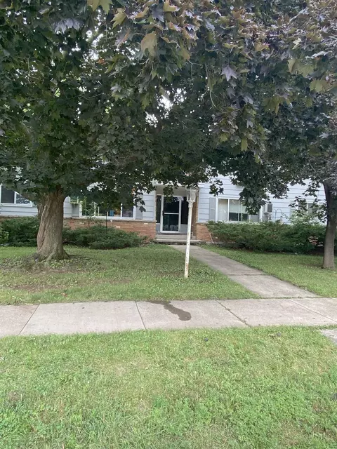 1125 Moreland St, Oshkosh, WI 54902