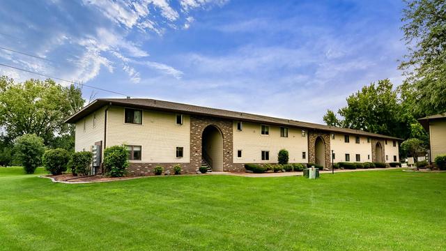 1735 Maricopa Dr #B, Oshkosh, WI 54904
