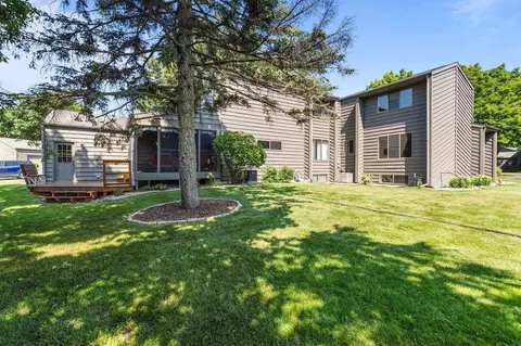 Exterior - 825 E Windfield Pl, Appleton, WI 54911 photo 6 of 8