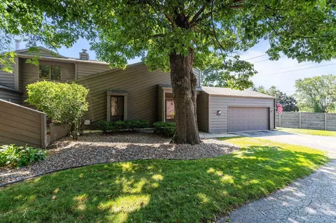 825 E Windfield Pl, Appleton, WI 54911