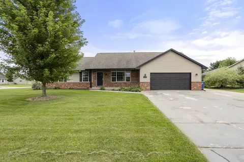 803 Mystic Ct, De Pere, WI 54115