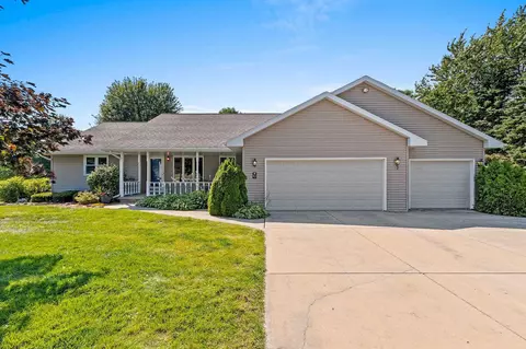 811 Krause Rd, Green Bay, WI 54313