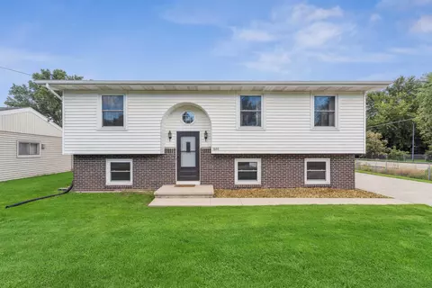 1600 Plank Rd, Menasha, WI 54952