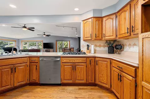 Kitchen - 1201 S Lee St, Appleton, WI 54915 photo 7 of 8