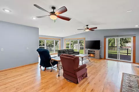 Living - 1201 S Lee St, Appleton, WI 54915 photo 5 of 9
