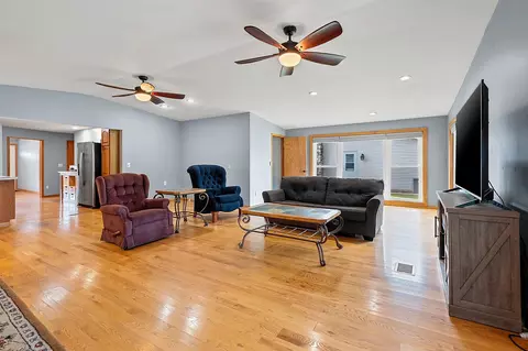 Living - 1201 S Lee St, Appleton, WI 54915 photo 9 of 9