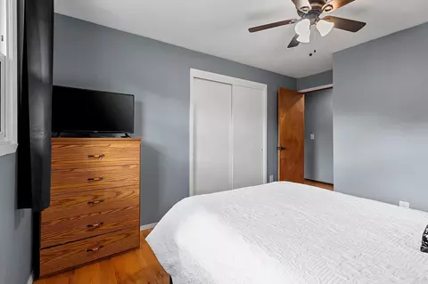 Bedroom - 1201 S Lee St, Appleton, WI 54915 photo 7 of 8