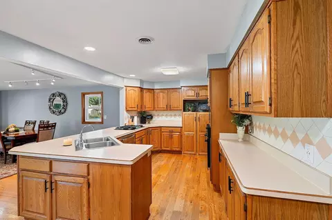 Kitchen - 1201 S Lee St, Appleton, WI 54915 photo 1 of 8
