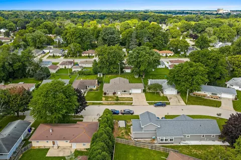 View/Area - 1201 S Lee St, Appleton, WI 54915 photo 3 of 4