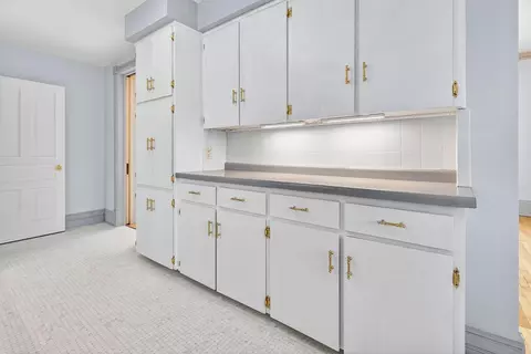 Kitchen - 620 E Franklin St, Appleton, WI 54911 photo 3 of 8