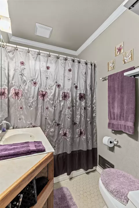 1124 W Hawes Ave, Appleton, WI 54914 photo 16