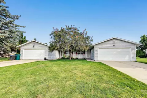 2758 Glendale Ave, Green Bay, WI 54313