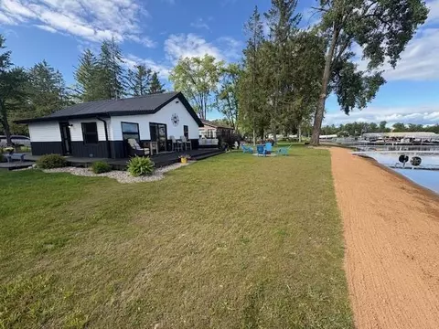 n6012 Lake Drive, Shawano, WI 54166