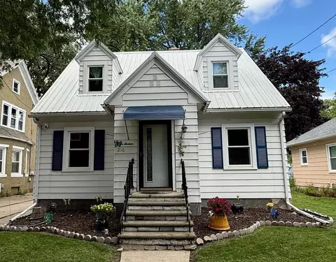216 Hazel St, Green Bay, WI 54303