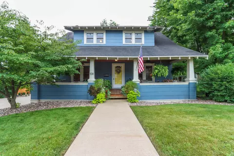 108 E Lake St, Waupaca, WI 54981