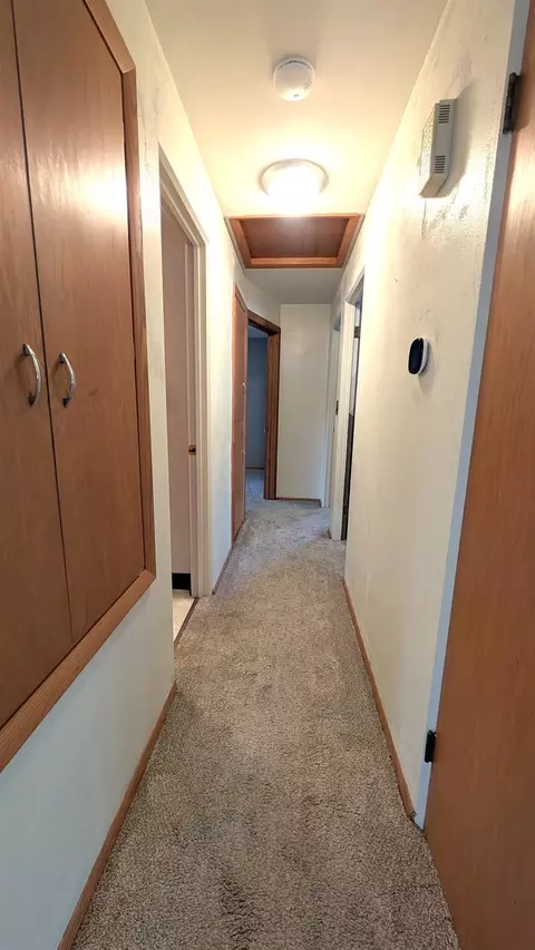 Entry Way - 2213 N Summit St, Appleton, WI 54914 photo 2 of 2