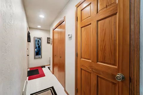 Entry Way - 1670 W Roselawn Dr, Appleton, WI 54914 photo 1 of 5
