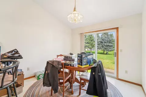 Dining - 1670 W Roselawn Dr, Appleton, WI 54914 photo 3 of 3