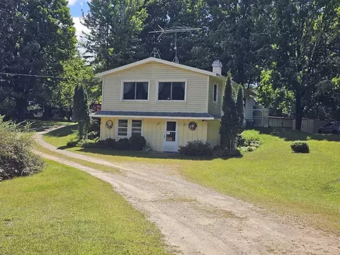 w11949 Aniwa Road, Plainfield, WI 54966
