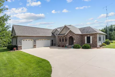 w5271 Cree Road, Wautoma, WI 54982