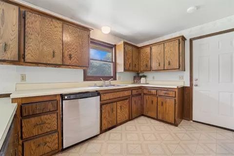 132 Baldwin Ct, Appleton, WI 54915 photo 9